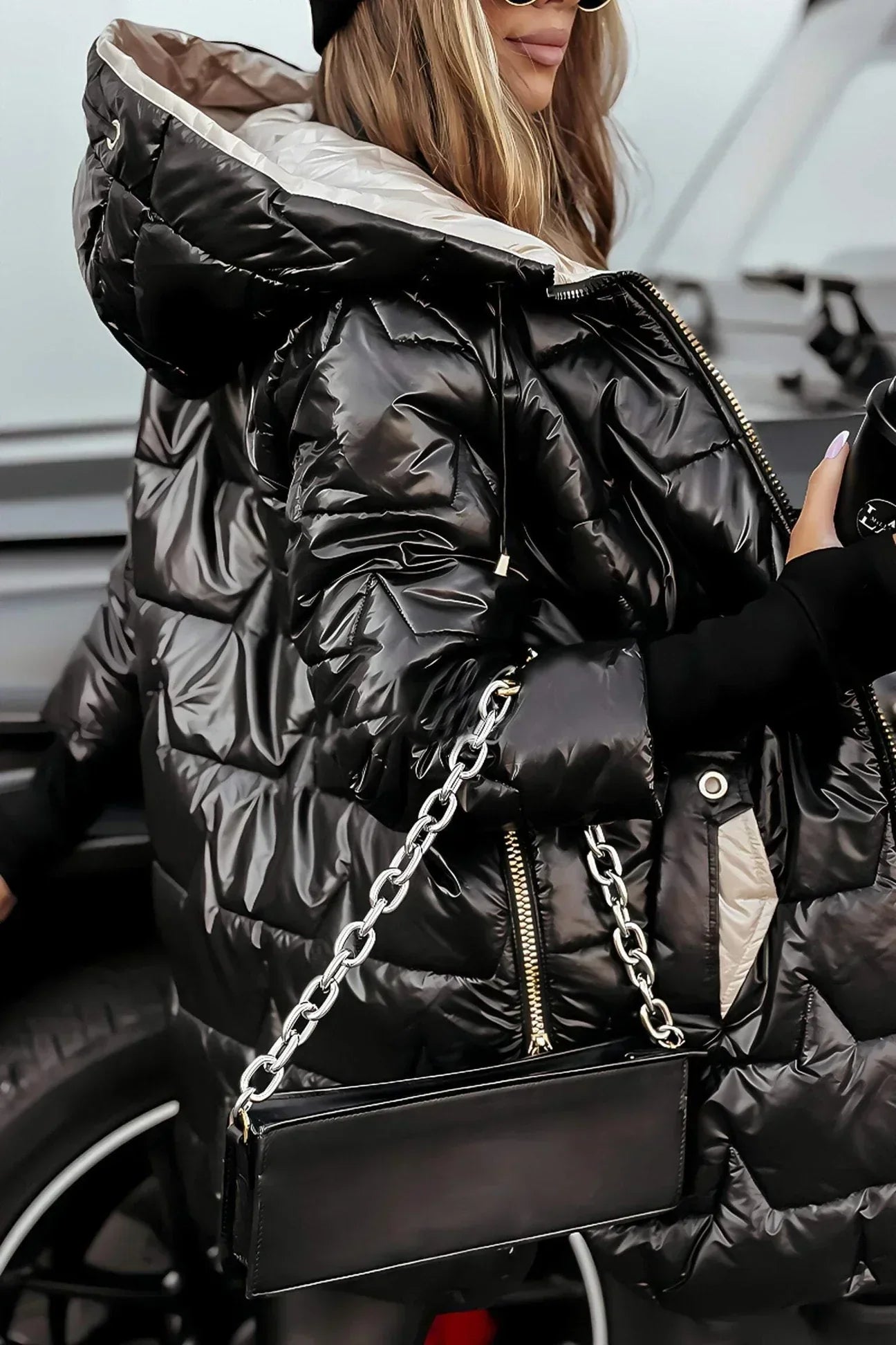 Astoria - Women's jacket with quilted lining and hood made of cotton blend